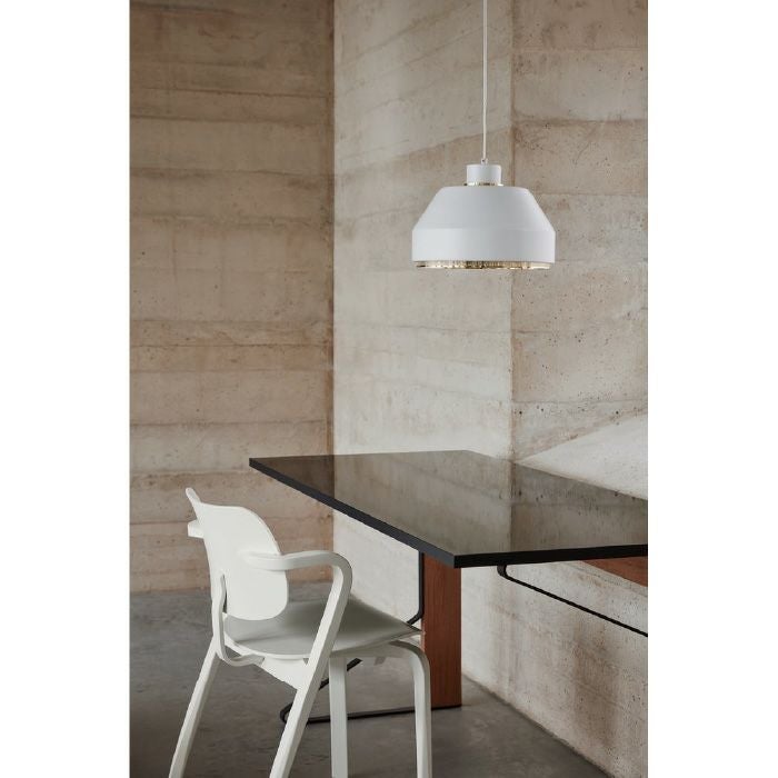 Artek/Aslak Chair/アスラックチェア/ホワイト/ラッカー仕上げ 【納期】約3~4週間(メーカー欠品時を除く)