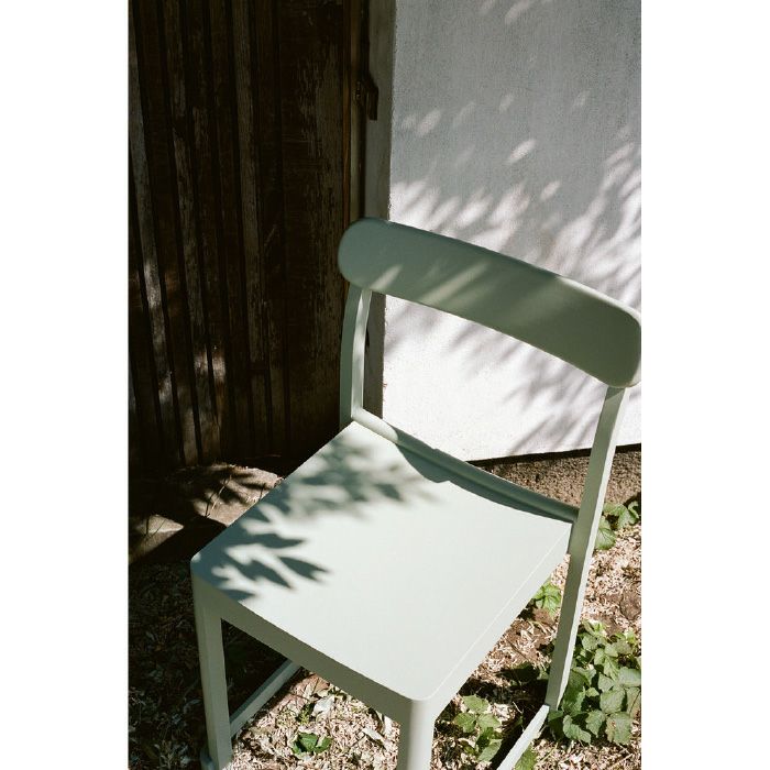 Artek/ATELIER CHAIR/アトリエチェア/ビーチ材/グリーン/ラッカー仕上げ 【納期】約3~4週間(メーカー欠品時を除く)