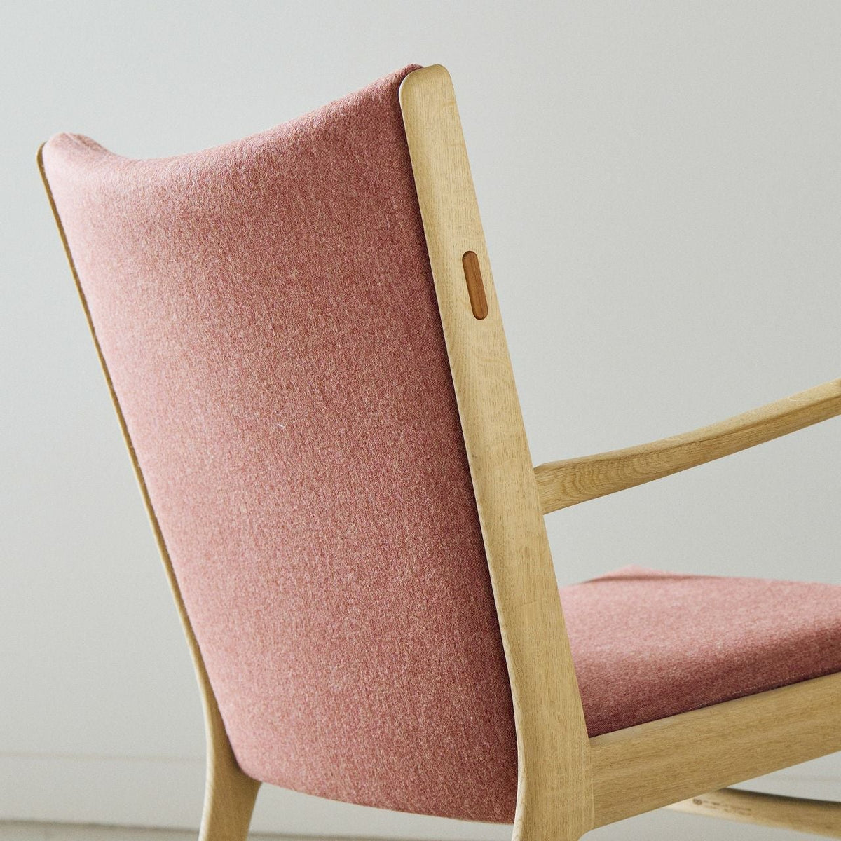 【店頭在庫品】PP Mobler（PPモブラー）/PP16/Easy Chair（イージーチェア）/オーク材/Laeso（ラス） M1-505/ソープ仕上げ/ラウンジチェア