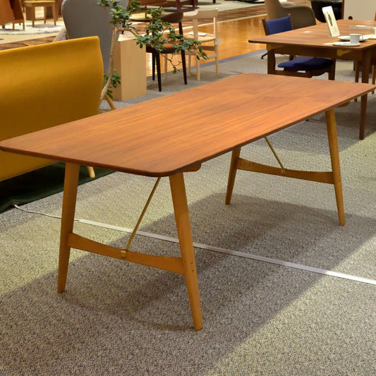 【店頭在庫品】CARL HANSEN & SON（カールハンセン&サン）/BM1160/HUNTING TABLE（ハンティングテーブル）/ウォルナット材/オーク材/オイル仕上げ/真鍮