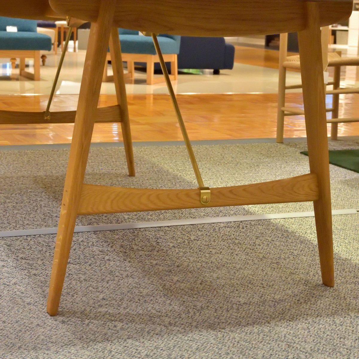 【店頭在庫品】CARL HANSEN & SON（カールハンセン&サン）/BM1160/HUNTING TABLE（ハンティングテーブル）/ウォルナット材/オーク材/オイル仕上げ/真鍮