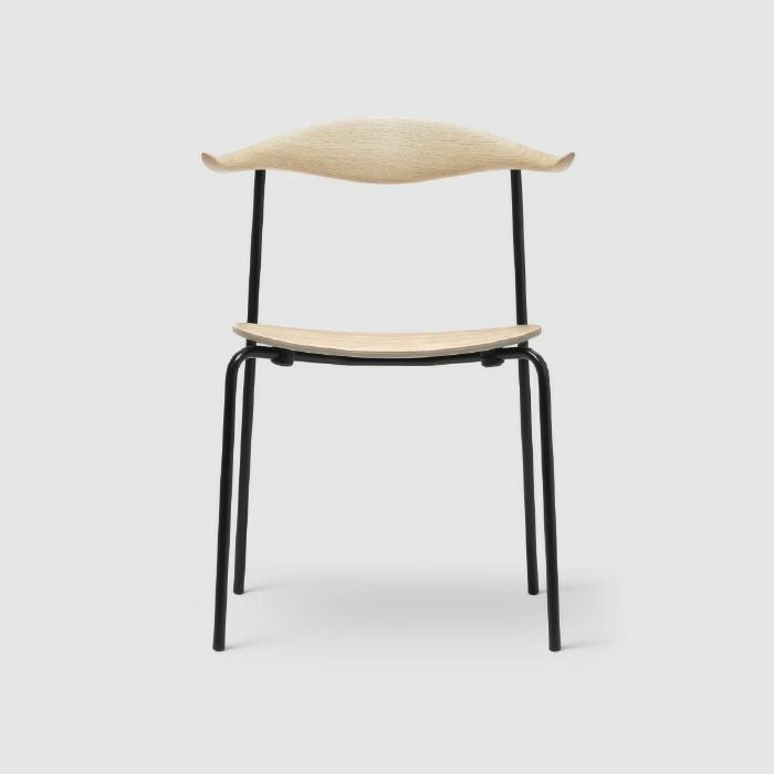 CARL HANSEN & SON（カールハンセン&サン）/CH88T/ダイニングチェア/オーク材/ソープ仕上げ/ブラック脚 【納期】ご注文後確認