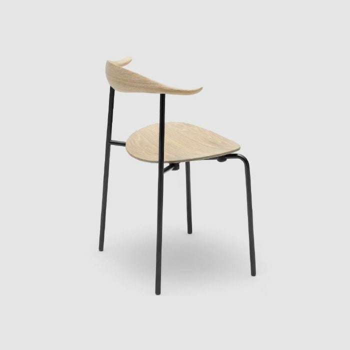 CARL HANSEN & SON（カールハンセン&サン）/CH88T/ダイニングチェア/オーク材/ソープ仕上げ/ブラック脚 【納期】ご注文後確認