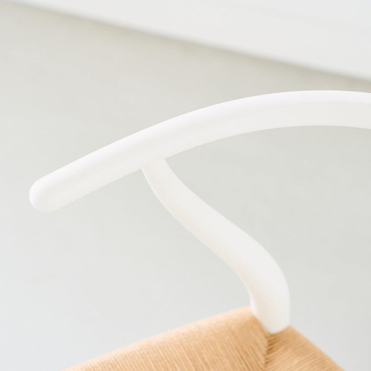 【カールハンセン別注Kvadratクッションプレゼント】CARL HANSEN & SON（カールハンセン&サン）/CH24/Yチェア（ワイチェア）/ビーチ材/SOFT/NATURAL WHITE（ナチュラルホワイト）/ナチュラルペーパーコード/SH43【納期】ご注文後確認