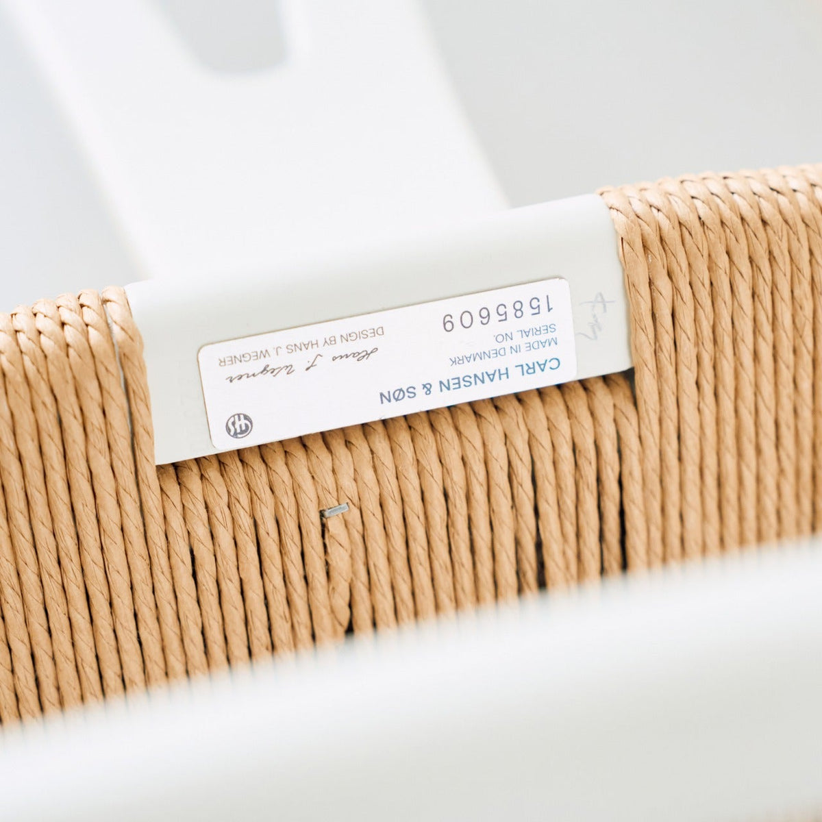 【カールハンセン別注Kvadratクッションプレゼント】CARL HANSEN & SON（カールハンセン&サン）/CH24/Yチェア（ワイチェア）/ビーチ材/SOFT/NATURAL WHITE（ナチュラルホワイト）/ナチュラルペーパーコード/SH43【納期】ご注文後確認