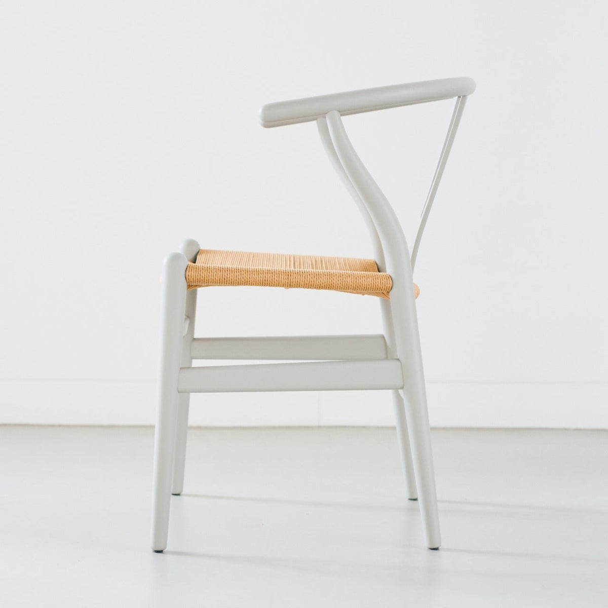 【カールハンセン別注Kvadratクッションプレゼント】CARL HANSEN & SON（カールハンセン&サン）/CH24/Yチェア（ワイチェア）/ビーチ材/SOFT/SILVER GRAY（シルバーグレー）/ナチュラルペーパーコード/SH43【納期】ご注文後確認