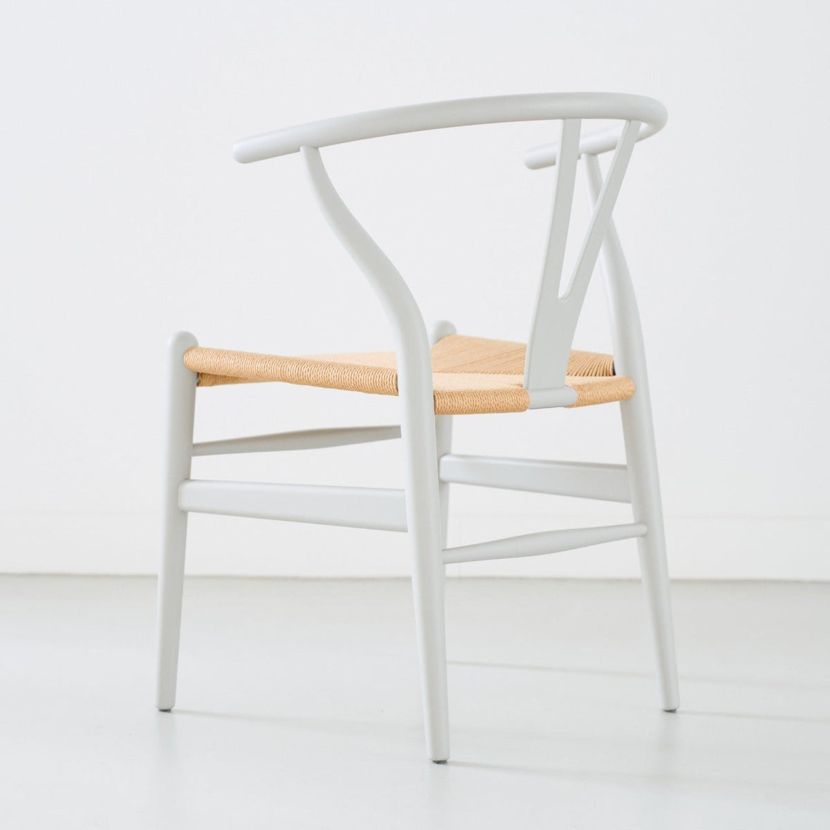 【カールハンセン別注Kvadratクッションプレゼント】CARL HANSEN & SON（カールハンセン&サン）/CH24/Yチェア（ワイチェア）/ビーチ材/SOFT/SILVER GRAY（シルバーグレー）/ナチュラルペーパーコード/SH43【納期】ご注文後確認
