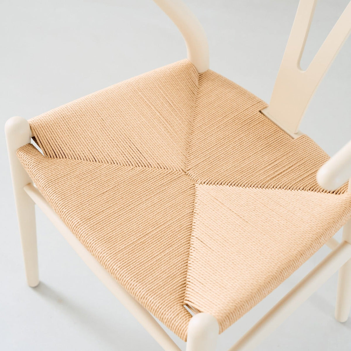 【カールハンセン別注Kvadratクッションプレゼント】CARL HANSEN & SON（カールハンセン&サン）/CH24/Yチェア（ワイチェア）/ビーチ材/SOFT by ILSE CRAWFORD/BARLEY（バーリー）/ナチュラルペーパーコード/SH43【納期】ご注文後確認 傷防止フェルト付