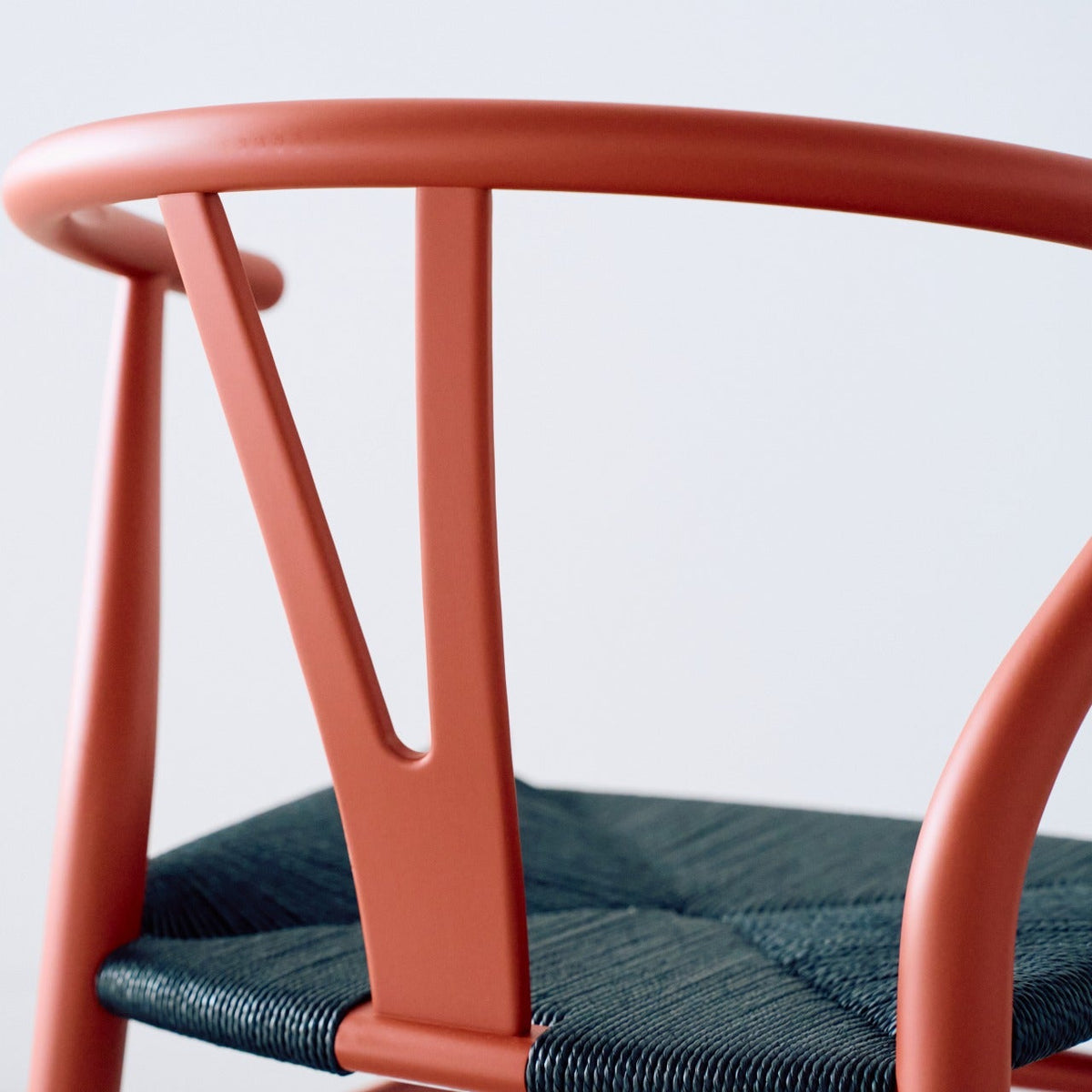 【カールハンセン別注Kvadratクッションプレゼント】CARL HANSEN & SON（カールハンセン&サン）/CH24/Yチェア（ワイチェア）/ビーチ材/SOFT/RED BROWN（レッドブラウン）/ブラックペーパーコード/SH43【納期】ご注文後確認