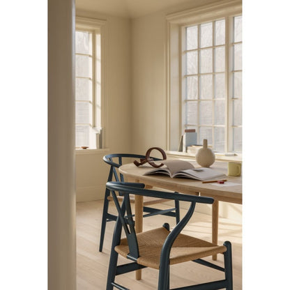 【カールハンセン別注Kvadratクッションプレゼント】CARL HANSEN & SON（カールハンセン&サン）/CH24/Yチェア（ワイチェア）/ビーチ材/SOFT by ILSE CRAWFORD/FALU（ファルー）/ブラックペーパーコード/SH43【納期】ご注文後確認