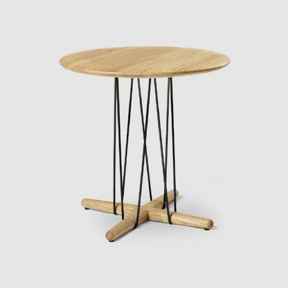 CARL HANSEN & SON（カールハンセン&サン）/E021/EMBRACE LOUNGE TABLE（エンブレイスラウンジテーブル）/オーク材/オイル仕上げ/ブラック脚/直径48cm/サイドテーブル 【納期】約3～4週間（メーカー欠品時を除く）