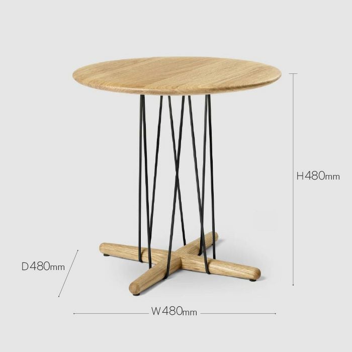 CARL HANSEN & SON（カールハンセン&サン）/E021/EMBRACE LOUNGE TABLE（エンブレイスラウンジテーブル）/オーク材/オイル仕上げ/ブラック脚/直径48cm/サイドテーブル 【納期】約3～4週間（メーカー欠品時を除く）