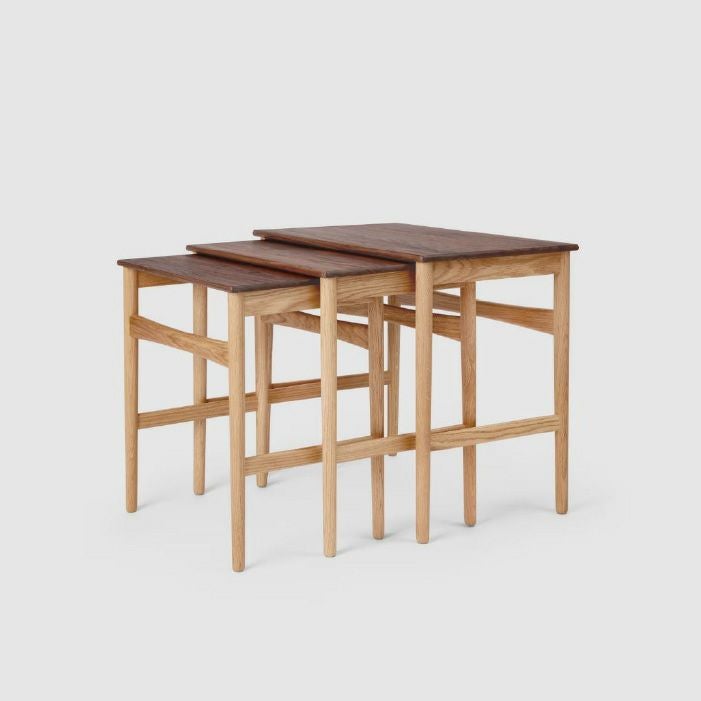 CARL HANSEN & SON（カールハンセン&サン）/CH004/NESTING TABLES（ネスティングテーブル）/ウォルナット材/オーク材/オイル仕上げ/ネストテーブル 【納期】ご注文後確認