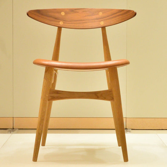 【店頭在庫品】CARL HANSEN & SON（カールハンセン&サン）/CH33P/ダイニングチェア/ウォルナット材/オーク材/オイル仕上げ/Leather group C/Sif 95