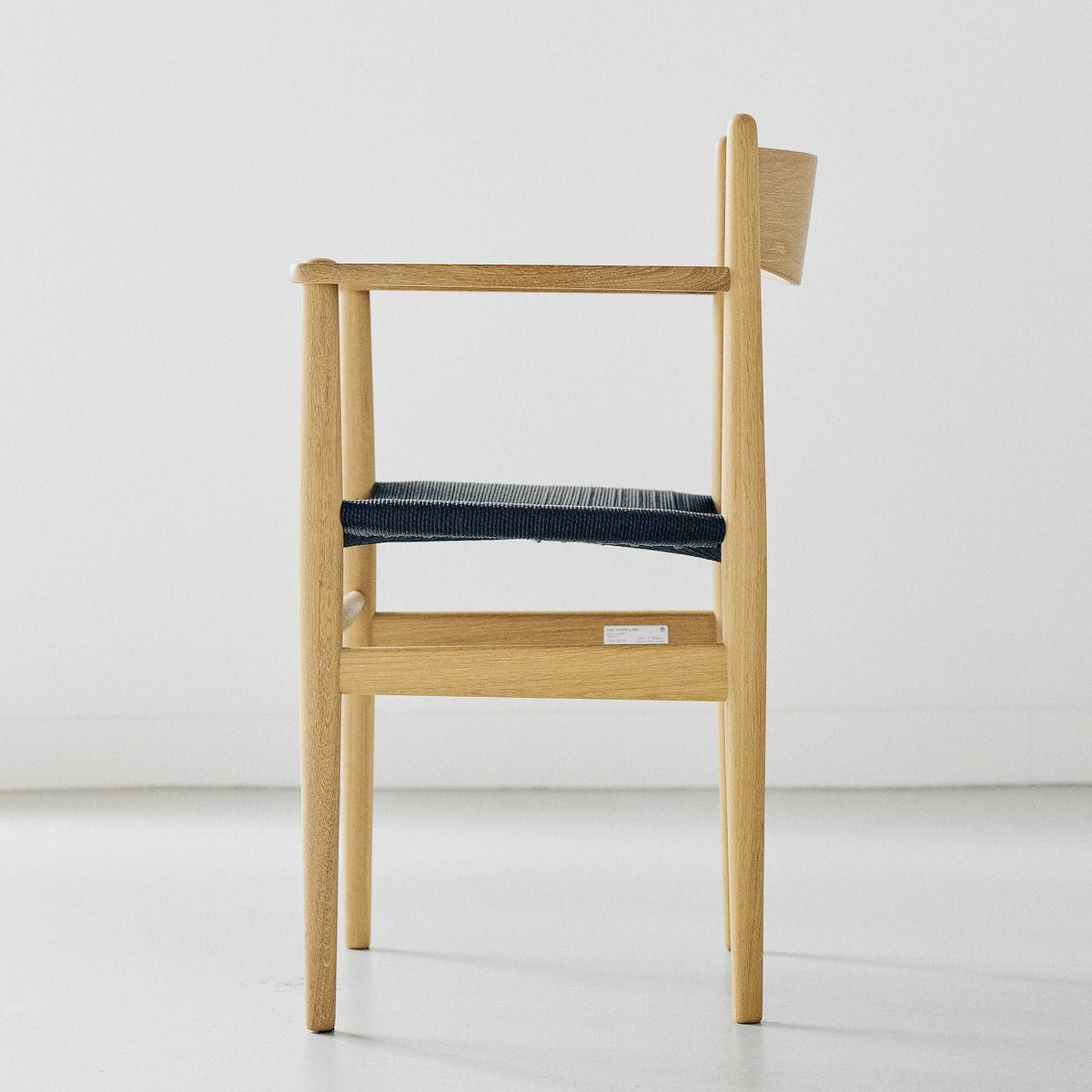 CARL HANSEN & SON（カールハンセン&サン）/CH37/ダイニングチェア/オーク材/ホワイトオイル仕上げ/ブラックペーパーコード【納期】ご注文後確認