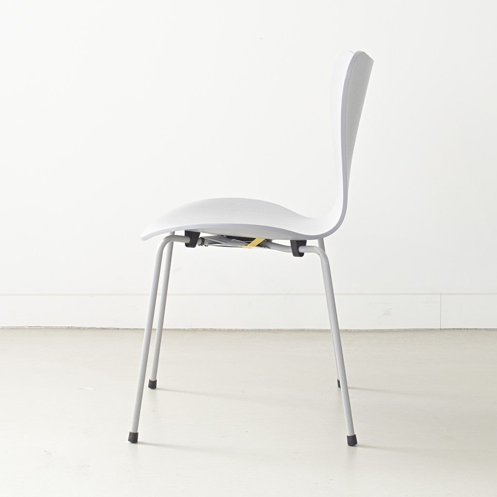 FRITZ HANSEN（フリッツハンセン）/SERIES 7（セブンチェア）/ダイニングチェア/ナイングレー/カラードアッシュ/ナイングレー脚/Model 3107/SH43