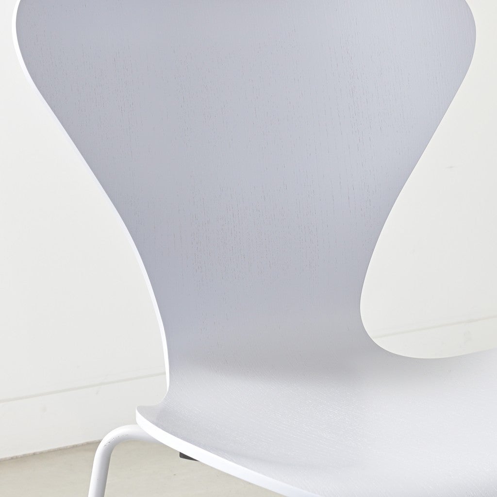 FRITZ HANSEN（フリッツハンセン）/SERIES 7（セブンチェア）/ダイニングチェア/ナイングレー/カラードアッシュ/ナイングレー脚/Model 3107/SH43