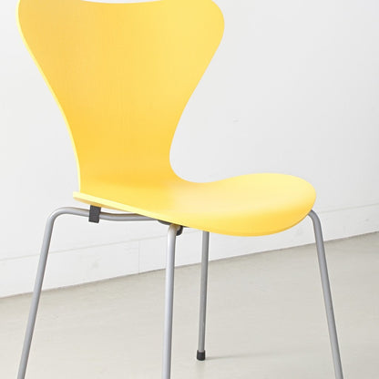 FRITZ HANSEN（フリッツハンセン）/SERIES 7（セブンチェア）/ダイニングチェア/トゥルーイエロー/カラードアッシュ/シルバーグレー脚/Model 3107/SH43