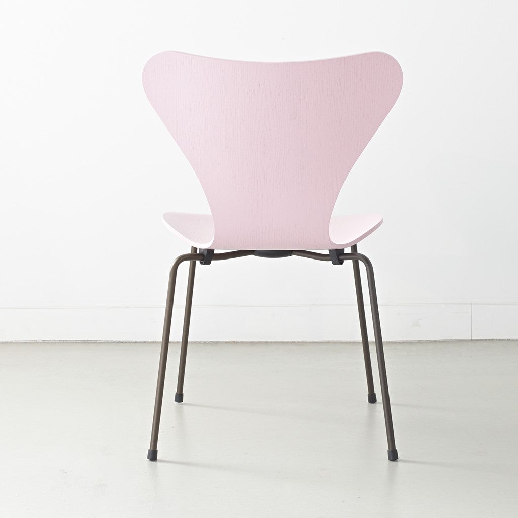 FRITZ HANSEN（フリッツハンセン）/SERIES 7（セブンチェア）/ダイニングチェア/ペールローズ/カラードアッシュ/ブラウンブロンズ脚/Model 3107/SH43