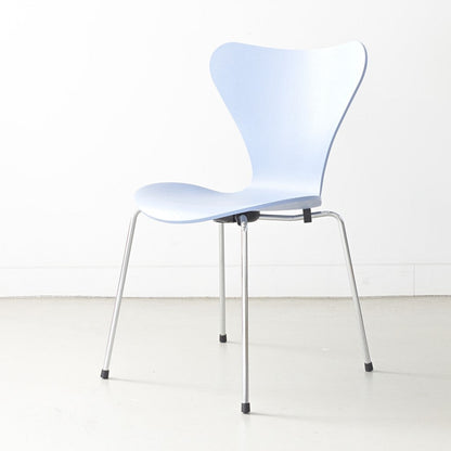 FRITZ HANSEN（フリッツハンセン）/SERIES 7（セブンチェア）/ダイニングチェア/ラベンダーブルー/カラードアッシュ/クローム脚/Model 3107/SH43