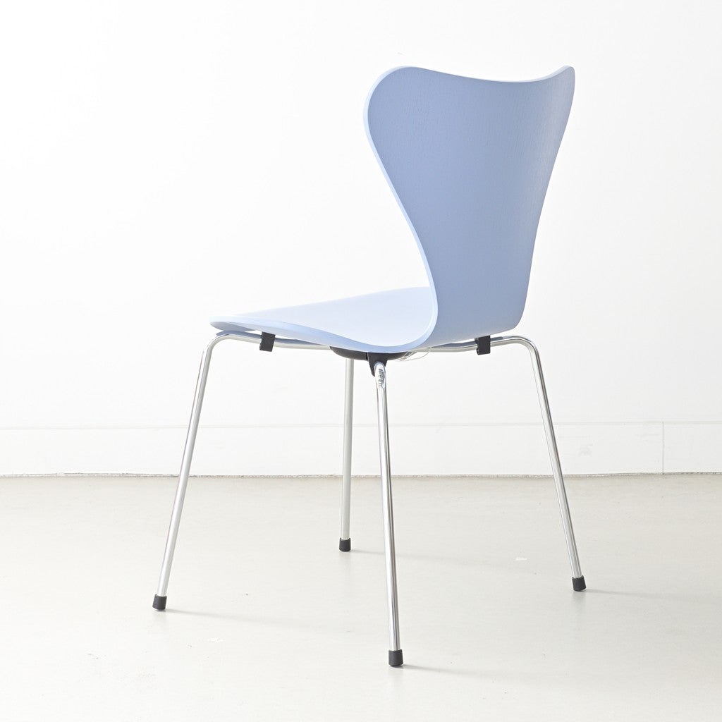 FRITZ HANSEN（フリッツハンセン）/SERIES 7（セブンチェア）/ダイニングチェア/ラベンダーブルー/カラードアッシュ/クローム脚/Model 3107/SH43