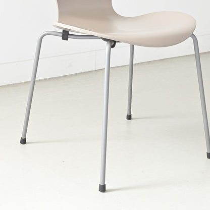 FRITZ HANSEN（フリッツハンセン）/SERIES 7（セブンチェア）/ダイニングチェア/ディープクレイ/ラッカー/シルバーグレー脚/Model 3107/SH43