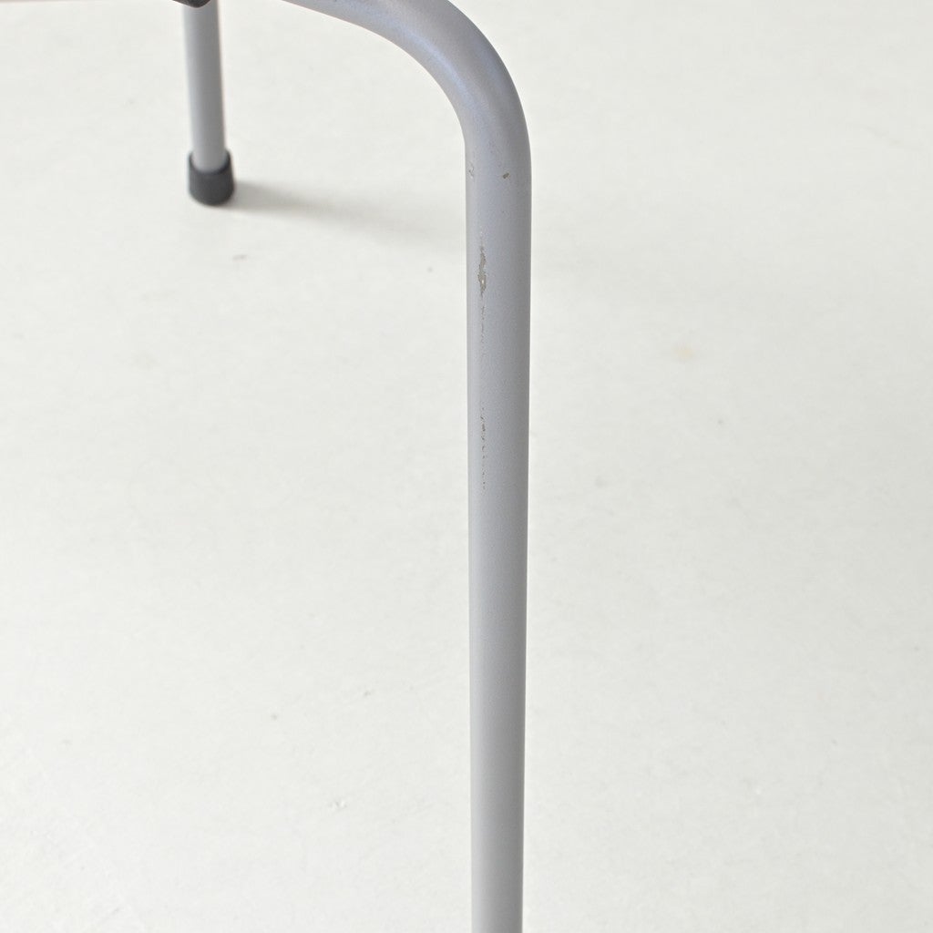 FRITZ HANSEN（フリッツハンセン）/SERIES 7（セブンチェア）/ダイニングチェア/ディープクレイ/ラッカー/シルバーグレー脚/Model 3107/SH43