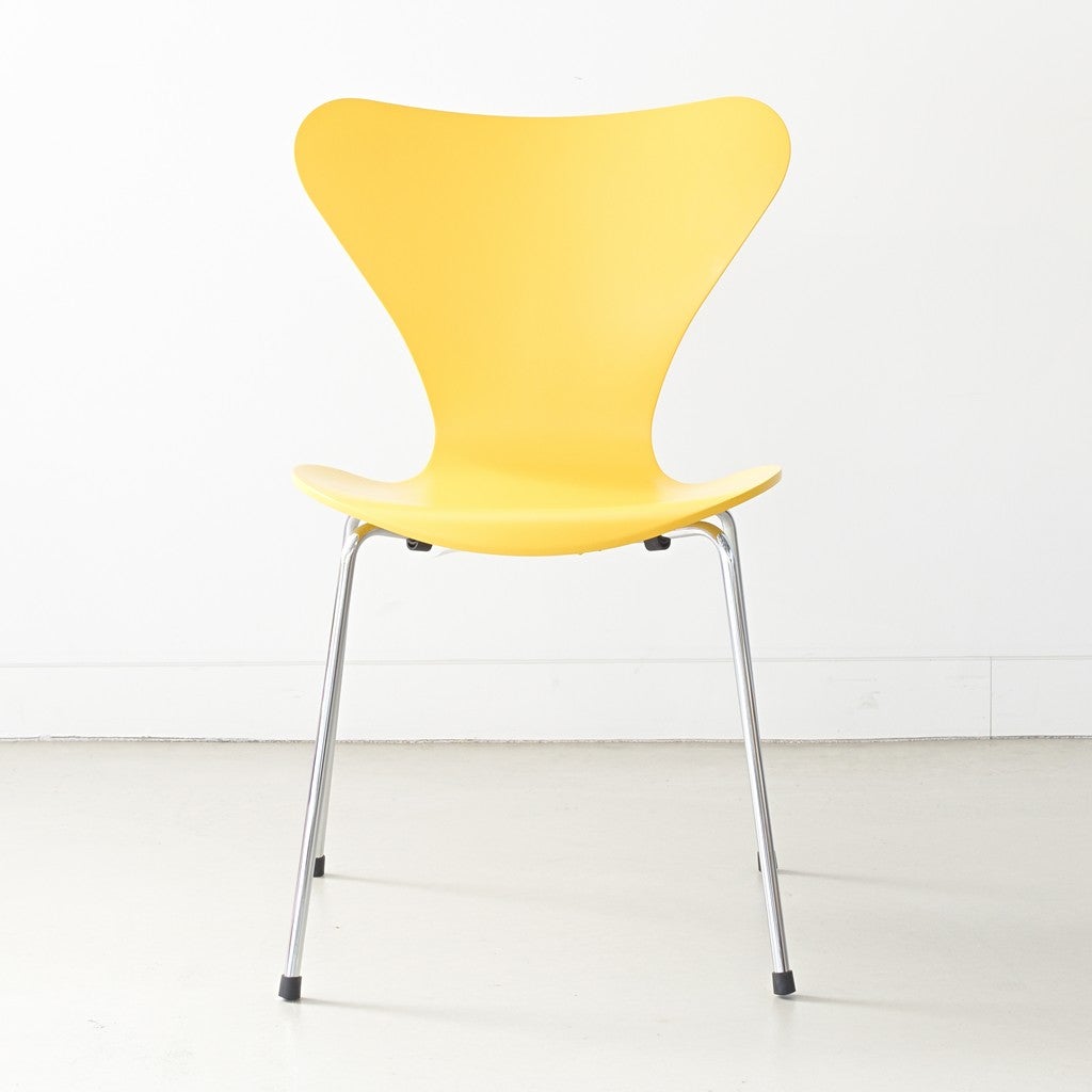 FRITZ HANSEN（フリッツハンセン）/SERIES 7（セブンチェア）/ダイニングチェア/トゥルーイエロー/ラッカー/クローム脚/Model 3107/SH43