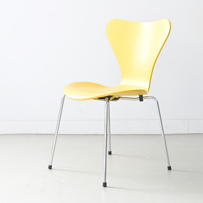 FRITZ HANSEN（フリッツハンセン）/SERIES 7（セブンチェア）/ダイニングチェア/トゥルーイエロー/ラッカー/クローム脚/Model 3107/SH43