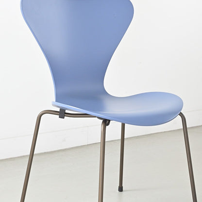 FRITZ HANSEN（フリッツハンセン）/SERIES 7（セブンチェア）/ダイニングチェア/ダスクブルー/ラッカー/ブラウンブロンズ脚/Model 3107/SH43