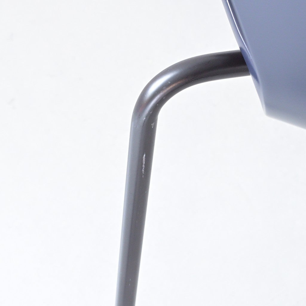 FRITZ HANSEN（フリッツハンセン）/SERIES 7（セブンチェア）/ダイニングチェア/ミッドナイトブルー/ラッカー/ブラック脚/Model 3107/SH43