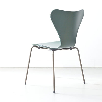 FRITZ HANSEN（フリッツハンセン）/SERIES 7（セブンチェア）/ダイニングチェア/エバーグリーン/ラッカー/ブラウンブロンズ脚/Model 3107/SH43