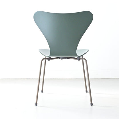 FRITZ HANSEN（フリッツハンセン）/SERIES 7（セブンチェア）/ダイニングチェア/エバーグリーン/ラッカー/ブラウンブロンズ脚/Model 3107/SH43