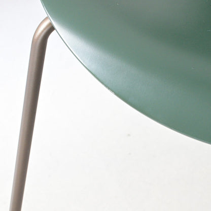 FRITZ HANSEN（フリッツハンセン）/SERIES 7（セブンチェア）/ダイニングチェア/エバーグリーン/ラッカー/ブラウンブロンズ脚/Model 3107/SH43