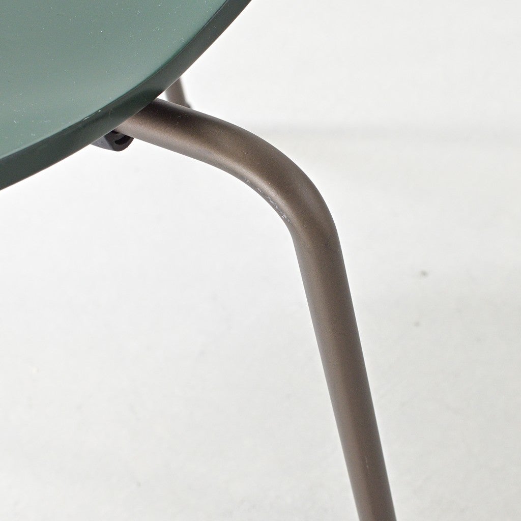 FRITZ HANSEN（フリッツハンセン）/SERIES 7（セブンチェア）/ダイニングチェア/エバーグリーン/ラッカー/ブラウンブロンズ脚/Model 3107/SH43