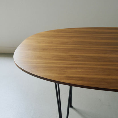 【店頭在庫品】FRITZ HANSEN（フリッツハンセン）/TABLE SERIES（テーブルシリーズ）/Super Elliptical table（スーパー楕円テーブル）B613/ダイニングテーブル/ウォルナット/ウォームグラファイト脚/180×120cm
