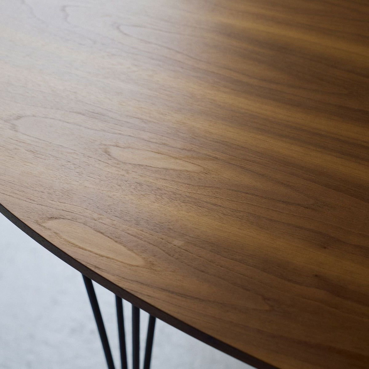 【店頭在庫品】FRITZ HANSEN（フリッツハンセン）/TABLE SERIES（テーブルシリーズ）/Super Elliptical table（スーパー楕円テーブル）B613/ダイニングテーブル/ウォルナット/ウォームグラファイト脚/180×120cm
