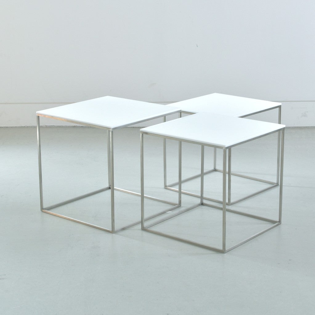 FRITZ HANSEN（フリッツハンセン）/PK71/ネストテーブル（3ピース）/ホワイト/サテン仕上げステンレススチール脚 【納期】ご注文後確認