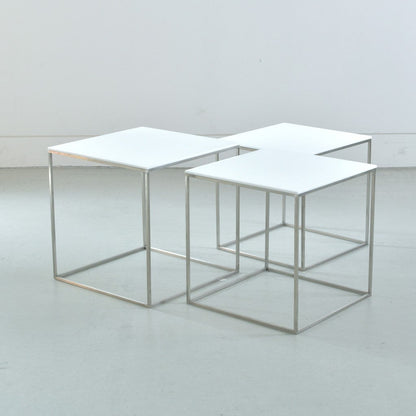 FRITZ HANSEN（フリッツハンセン）/PK71/ネストテーブル（3ピース）/ホワイト/サテン仕上げステンレススチール脚 【納期】ご注文後確認