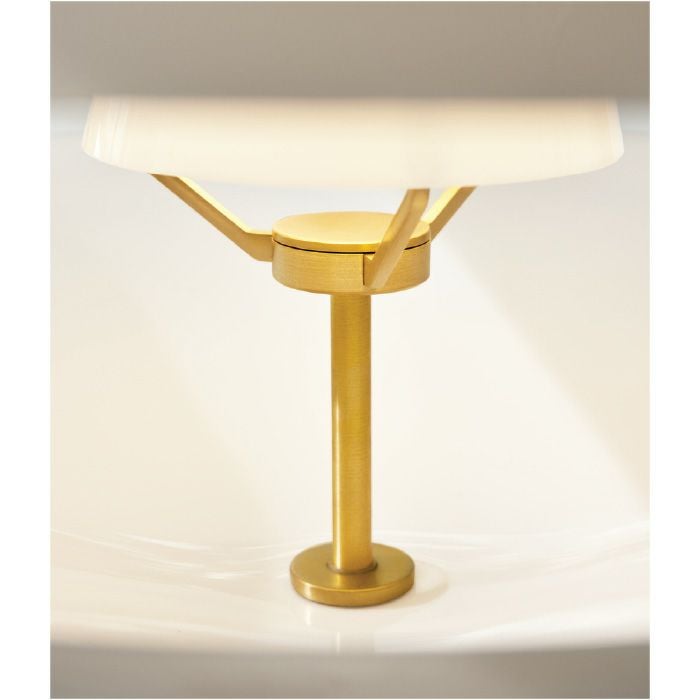FRITZ HANSEN（フリッツハンセン）/CLAM（クラム）/ペンダントライト/オパールガラス/真鍮（無加工）/直径440mm/※要電気工事 【納期】約3～4週間（メーカー欠品時を除く）