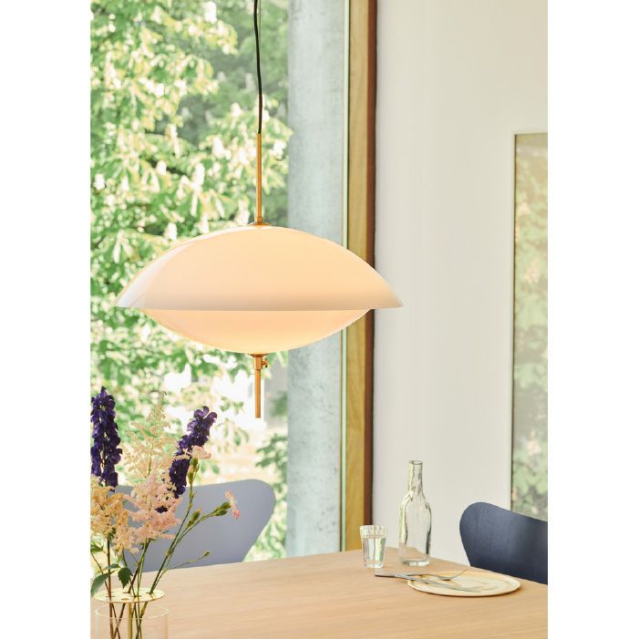 FRITZ HANSEN（フリッツハンセン）/CLAM（クラム）/ペンダントライト/オパールガラス/真鍮（無加工）/直径440mm/※要電気工事 【納期】約3～4週間（メーカー欠品時を除く）