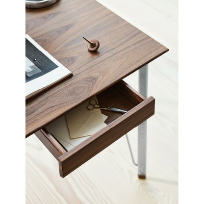 FRITZ HANSEN（フリッツハンセン）/FH3605 DESK/デスク/ウォルナット（ラッカー仕上げ）/ドロワー付き 【納期】ご注文後確認