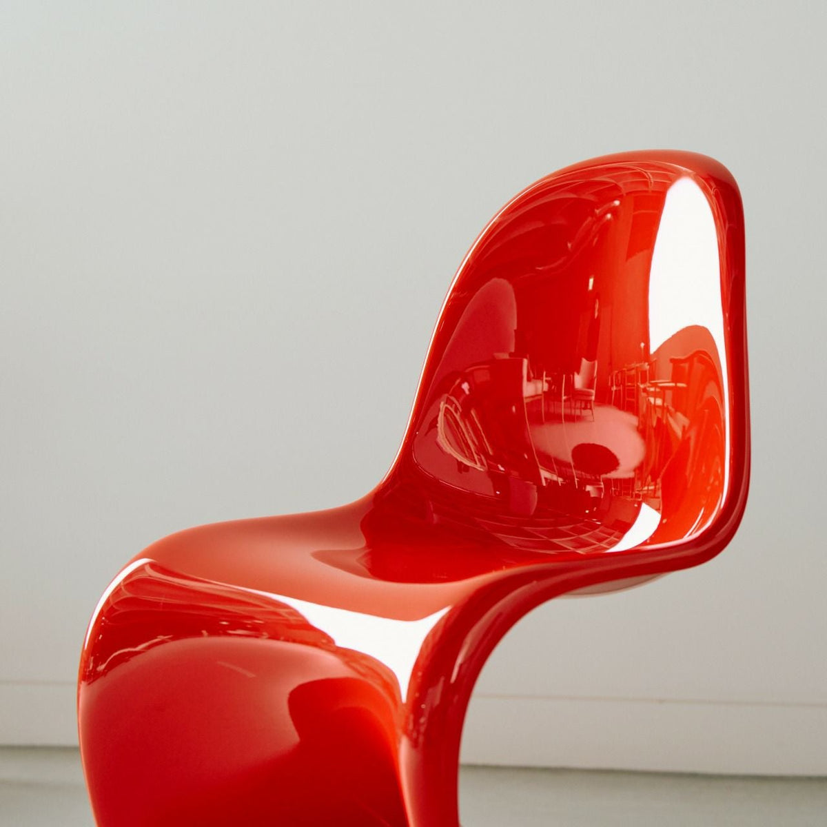 【店頭在庫品】Vitra（ヴィトラ）/Panton Chair Classic（パントンチェア クラシック）/ダイニングチェア/レッド/グロスラッカー仕上げ