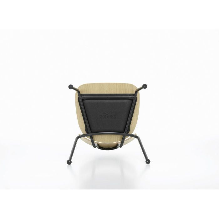 Vitra（ヴィトラ）/Moca（モカ）/ダイニングチェア/ナチュラルオーク/ラッカー仕上げ/ベーシックダーク脚 【納期】約3～4週間（メーカー欠品時を除く）
