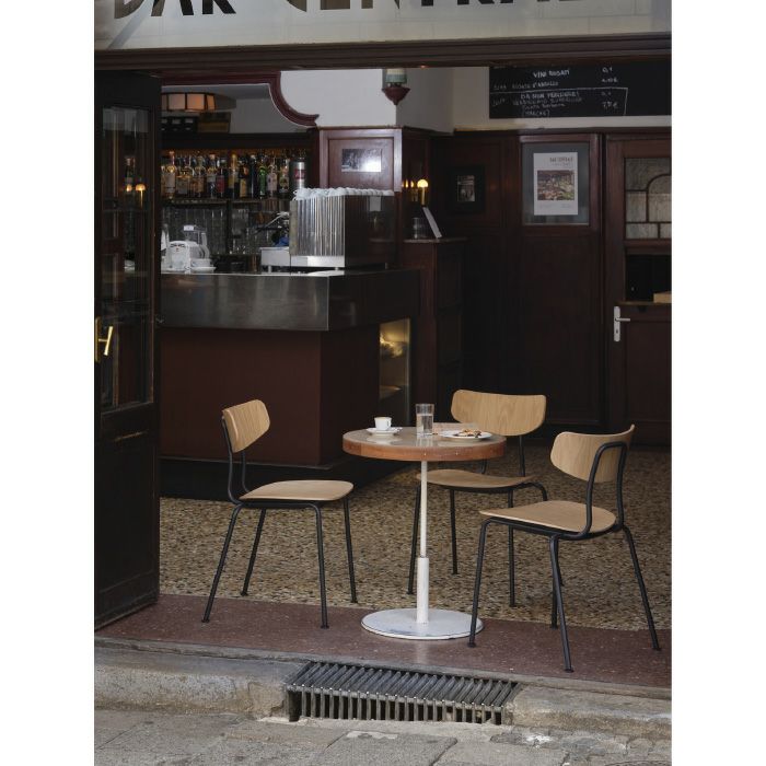 Vitra（ヴィトラ）/Moca（モカ）/ダイニングチェア/ナチュラルオーク/ラッカー仕上げ/ベーシックダーク脚 【納期】約3～4週間（メーカー欠品時を除く）