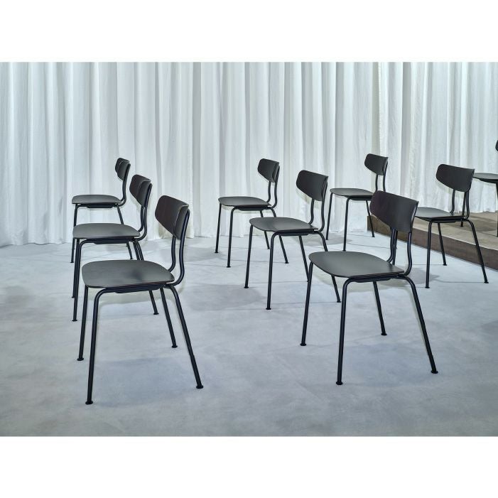 Vitra（ヴィトラ）/Moca（モカ）/ダイニングチェア/ダークオーク/ラッカー仕上げ/ベーシックダーク脚 【納期】約3～4週間（メーカー欠品時を除く）