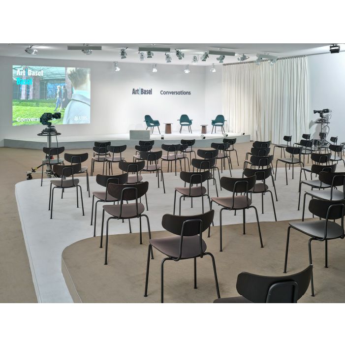 Vitra（ヴィトラ）/Moca（モカ）/ダイニングチェア/ダークオーク/ラッカー仕上げ/ベーシックダーク脚 【納期】約3～4週間（メーカー欠品時を除く）