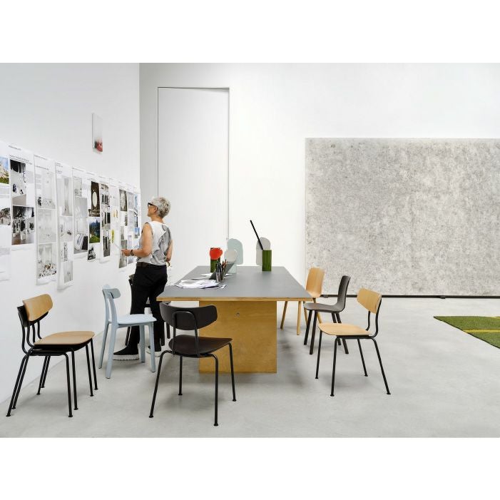 Vitra（ヴィトラ）/Moca（モカ）/ダイニングチェア/ダークオーク/ラッカー仕上げ/ベーシックダーク脚 【納期】約3～4週間（メーカー欠品時を除く）