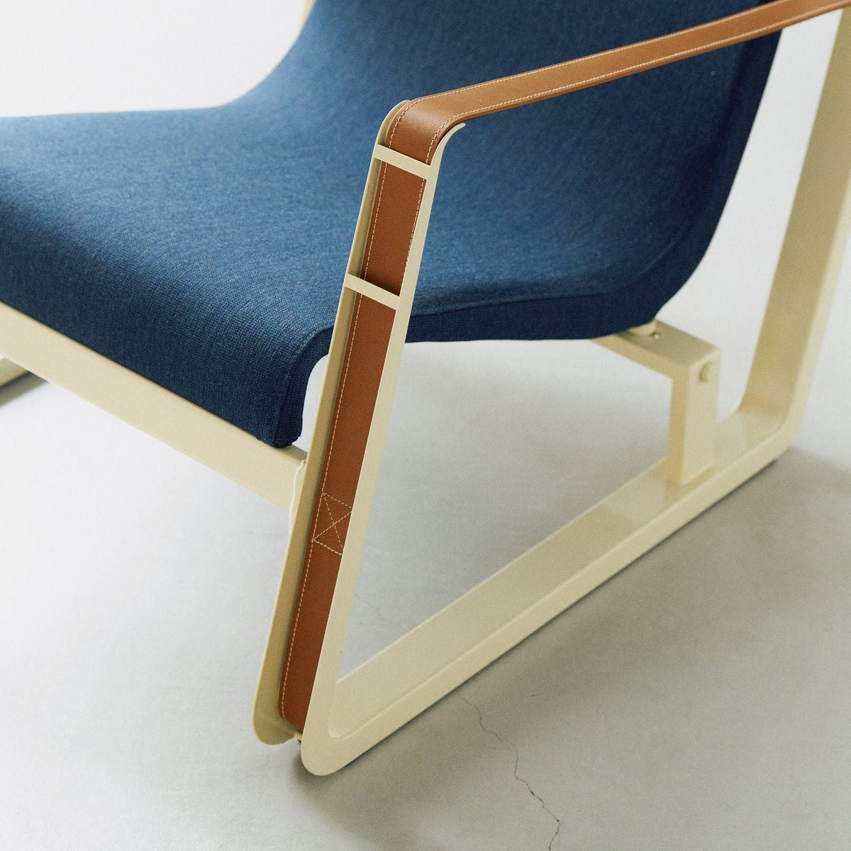 【店頭在庫品】Vitra（ヴィトラ）/Cit&eacute; （シテ）/ラウンジチェア/シート本体 Tress（18 royal blue melange）/ブランコロンブ