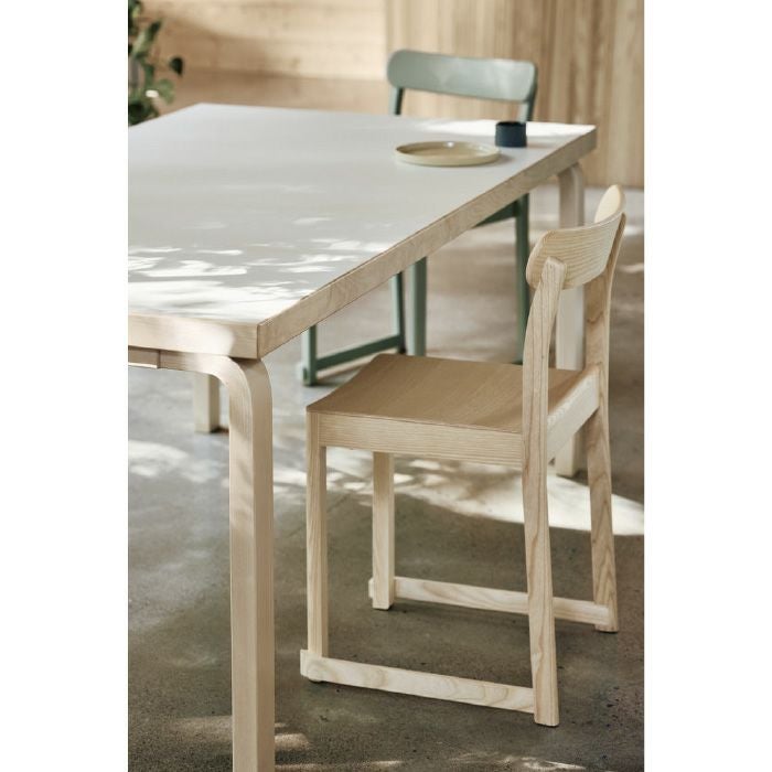 Artek/82A TABLE/82Aテーブル/バーチ材/ナチュラルラッカー仕上げ/ホワイトラミネート 【納期】約3～4週間（メーカー欠品時を除く）